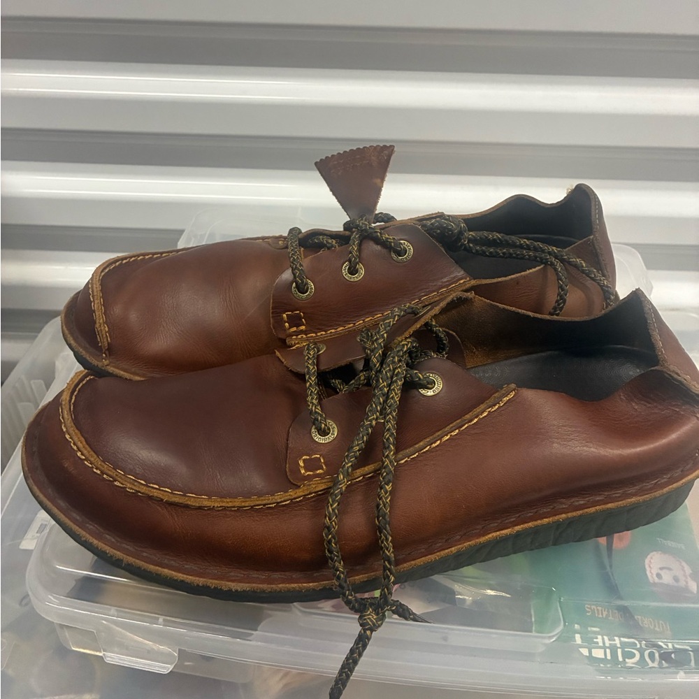Clarks Men's Brown Leather Oxfords